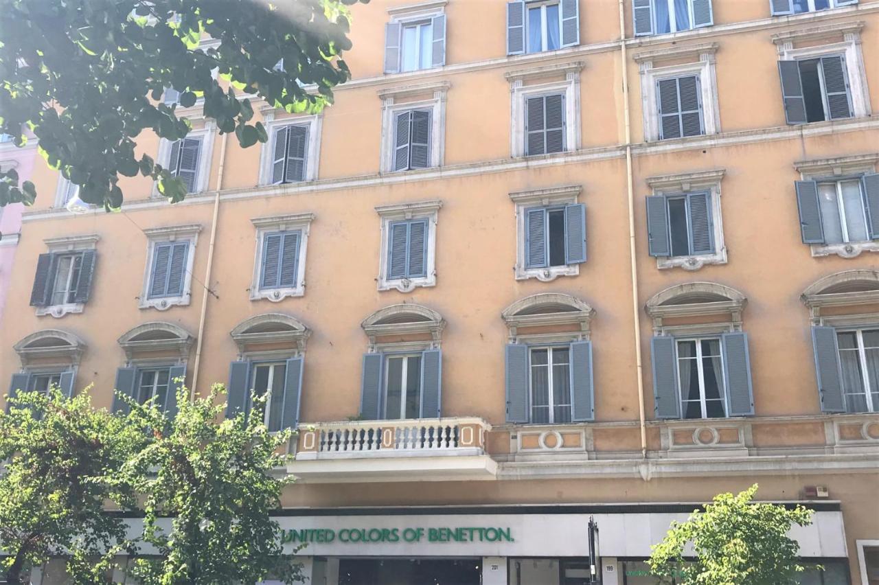 ローマDomus Caecilia - Via Cola Di Rienzoアパートメント エクステリア 写真